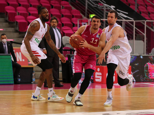 持了球队的 持了球队的